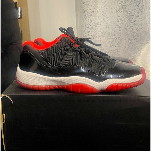 🖤❤️🤍Jordan sneakers👟❤️ - Picture 3 of 11